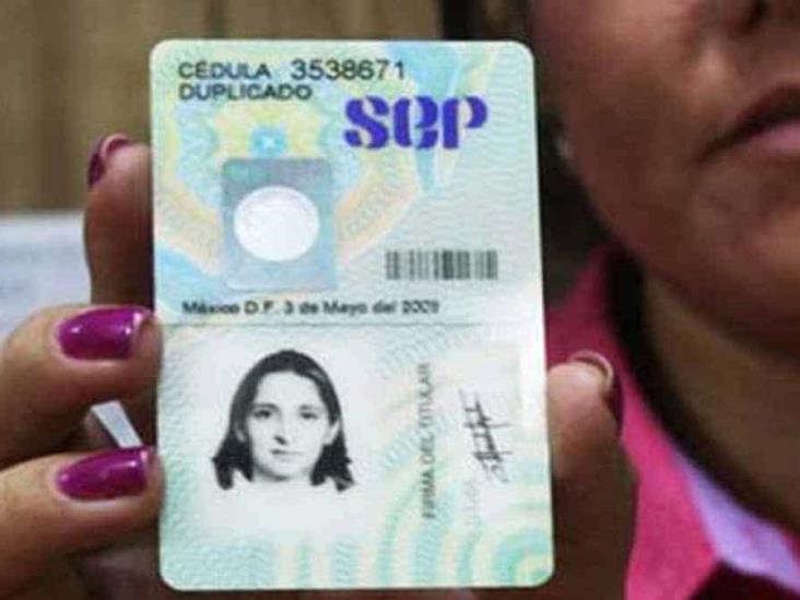 Cómo conseguir cédulas profesionales legales en México